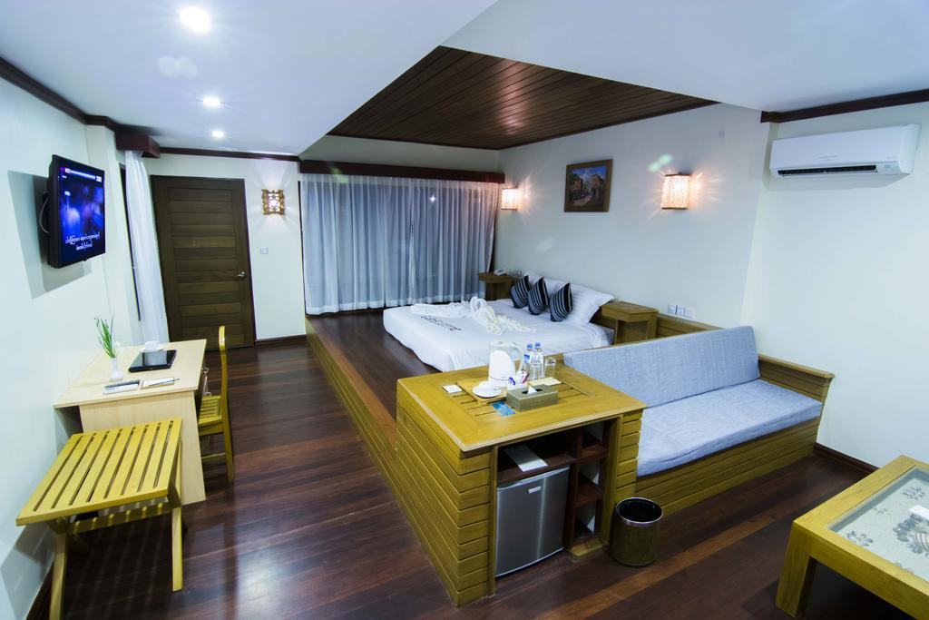 เมอร์เชียล รีทรีตแอนด์รีสอร์ต งาปาลี Hotel งาปาลิ ภายนอก รูปภาพ