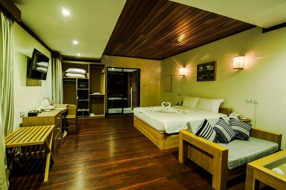เมอร์เชียล รีทรีตแอนด์รีสอร์ต งาปาลี Hotel งาปาลิ ภายนอก รูปภาพ
