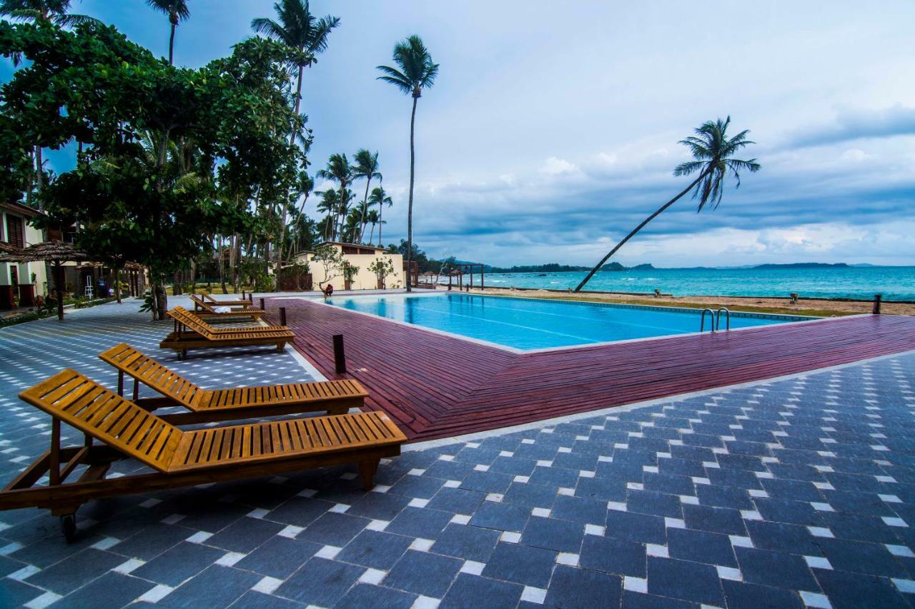 เมอร์เชียล รีทรีตแอนด์รีสอร์ต งาปาลี Hotel งาปาลิ ภายนอก รูปภาพ